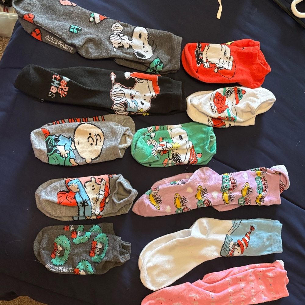 Peanuts Gray and Red Casual Socks Collection